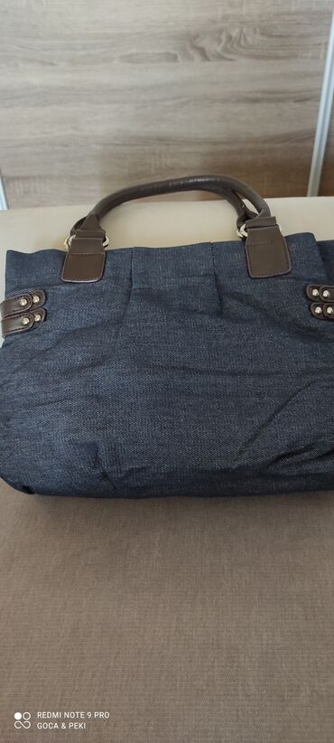 zenska kozna torba trendy: Savoy denim, nova torba, vrlo prostrana i praktična, dosta pregrada
