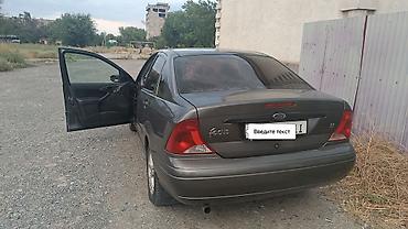 Ford Focus: 2002 г., 2 л, Автомат, Бензин, Седан