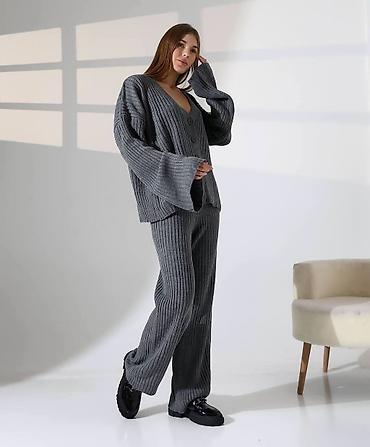 Kompleti: Kompletan outfit — blazer jakna sa pantalonama u istoj boji! Šta — 3