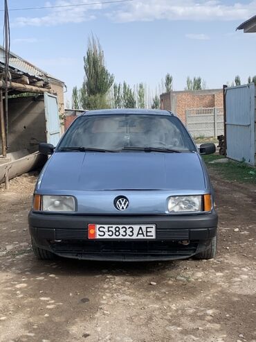 арзан машина пассат: Volkswagen Passat: 1990 г., 1.8 л, Механика, Бензин, Седан