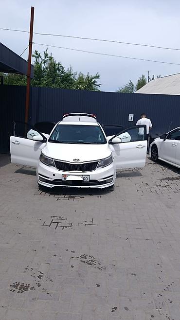 Kia Rio: 2016 г., 1.4 л, Автомат, Бензин, Седан