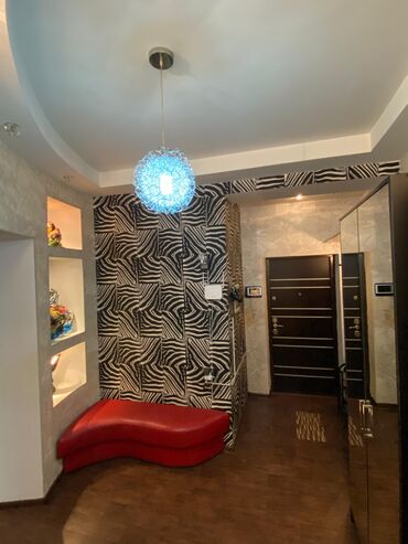 Uzunmüddətli kirayə mənzillər: Müasir dizaynlı geniş mənzil – studiya tipli salon və mətbəx - Böyük — 4