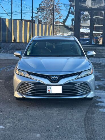 Toyota: Toyota Camry: 2018 г., 2.5 л, Вариатор, Гибрид, Седан