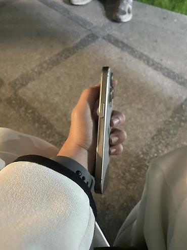 Техника и электроника: IPhone 15 Pro, Б/у, 512 ГБ, Natural Titanium, Чехол, 100 % — 3