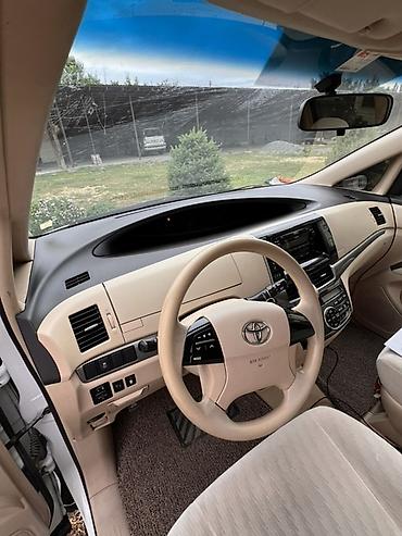 Toyota: Toyota Previa: 2020 г., Бензин, Вэн/Минивэн — 7