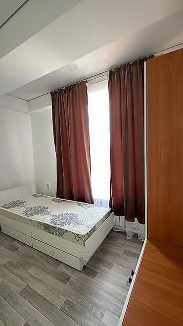 flat osh: Аламединский рынок Сдается 2х ком квартира Этаж: 3/3 Серия — 1