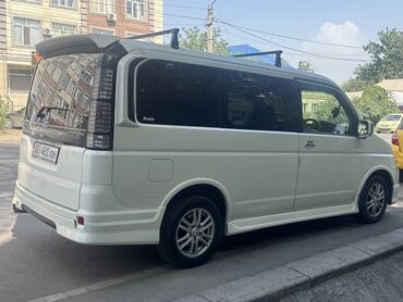 мотоциклы без прав: Honda Stepwgn: 2001 г., 2 л, Автоматтык, Бензин, Вэн/Минивэн