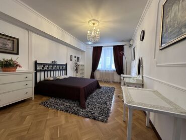 самая дорогая квартира в бишкеке: 4 комнаты, Агентство недвижимости, Без подселения, С мебелью полностью
