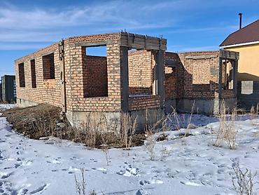 Продажа коттеджей и домов: Продается недостроенный дом(кирпич) г. Каракол, Саякбай конушу, Шаабай — 2