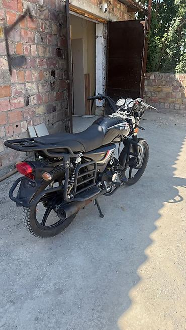 продаю хан: Мотоцикл KHAN MOTO 125 в чёрном цвете. Практичная дорожная модель с — 2