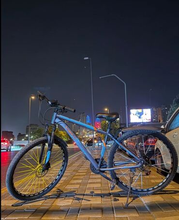 İşlənmiş Şəhər velosipedi Strim, 29", sürətlərin sayı: 21, Ünvandan götürmə, Ödənişli çatdırılma