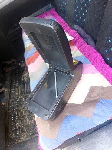 Другая автоэлектроника: Прадаю подлогодник на седан машины любие новый состояние идеалный — 3