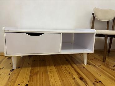 Sifarişlə jurnal masaları: Düz masa, Açılmayan, Təkərsiz, Parlaq laminat — 6