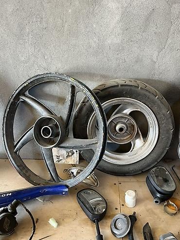 Karburyatorlar: Moped/skuter üçün karbürator və aksesuar dəsti Məhsulun tərkibi: - — 14