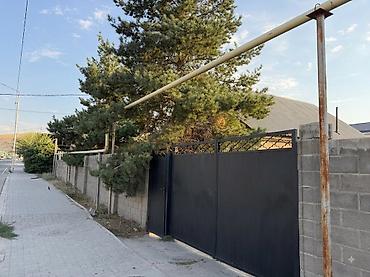 8 соток, Курулуш, Кызыл китеп