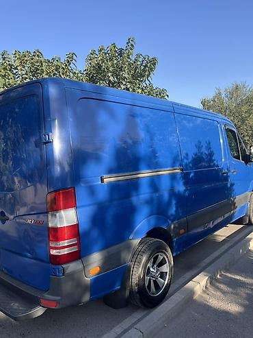 sprinter 2003: Mercedes-Benz Sprinter (короткая база), синий. 2.2 объем 646 мотор — 5