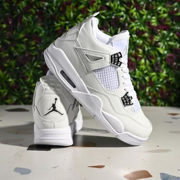 obuca kragujevac: Nike Air Jordan 4 Veoma lagane i prijatne za nošenje. Nudimo