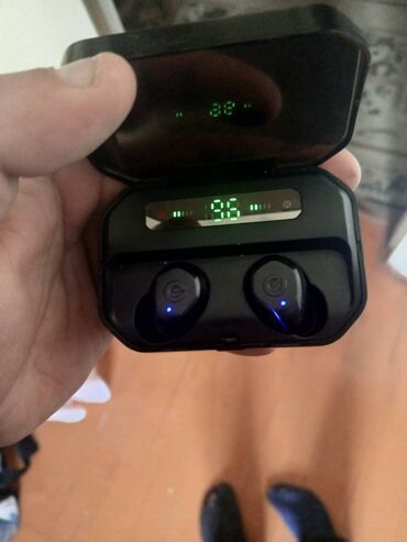 blutuz qulaqliq: İşlənmiş Simsiz (Bluetooth) Qulaqcıqlar, rəng - Qara