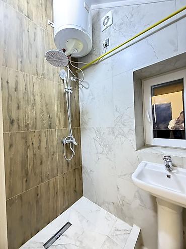 Продажа коттеджей и домов: 3 комнаты, 80 м², 1 соток, Бишкек, Рабочий Городок Риэлтор — 8