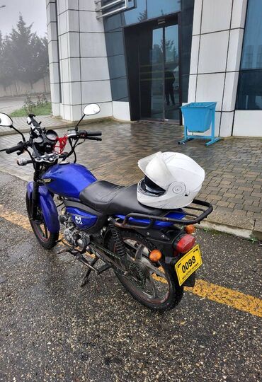 Mopedlər,skuterlər: Salam elim yandı M50 il 2022 10 min km Usdunde kaska hediyye — 4