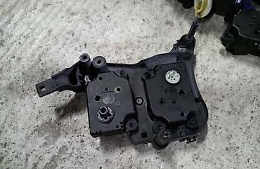 bisage za motor: MOTORICI VENTILACIJE DIG KLIMA ZA OPEL MERIVA | Svi delovi za Opel — 1