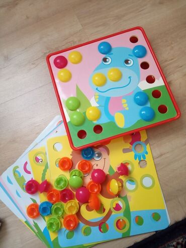 развивающая доска для детей: Игрушка мозаика. развивающие игрушки в хорошем состоянии