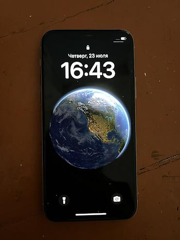 IPhone 11 Pro, Б/у, 256 ГБ, Серебристый, Зарядное устройство, Чехол, 68 %