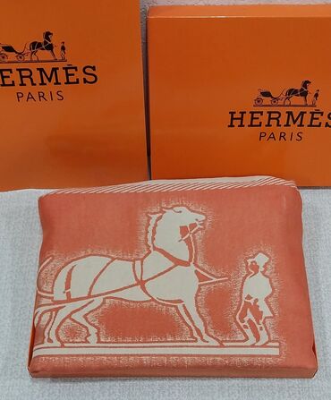 Digər aksesuarlar: Hermes şərfi, xanımlar üçün, təzədir, keyfiyyətlidir. Model: Hermès — 7