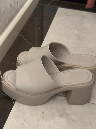 Сабо: Qadın üçün platformalı açıq burunlu tərtibatlı terk-sandalet - Rəng — 3