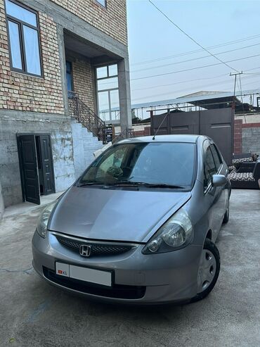 машины в рассрочку бу: Honda Fit: 2003 г., 1.3 л, Вариатор, Бензин, Хетчбек
