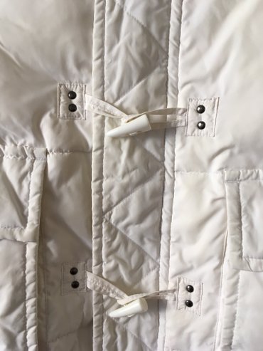 Zimske jakne: Sorbino bela perjana jakna veličina l. Na kragni je pravo krzno koje — 7