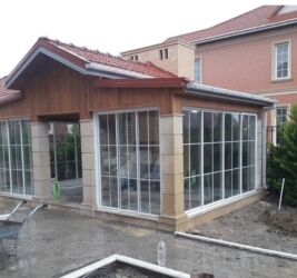 входные двери со стеклом: Plastik pəncərələr