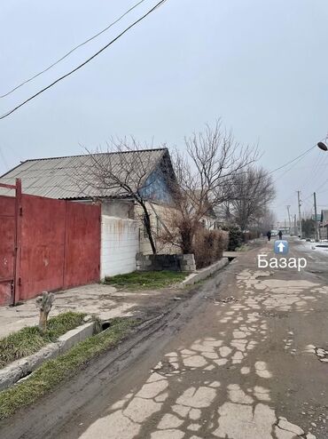 дом сатылат бишкек: Времянка, 150 кв. м, 4 бөлмө, Менчик ээси, Эски ремонт