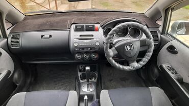 транспорты: Honda Fit: 2003 г., 1.3 л, Вариатор, Бензин, Хэтчбэк