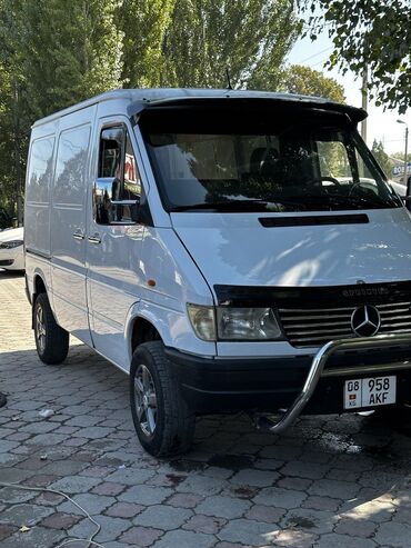 саньенг рекстон: Mercedes-Benz Sprinter: 2.9 л | 1998 г. | Бус