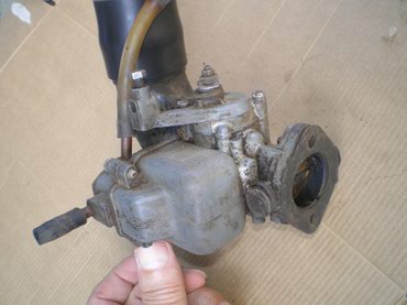 Auto delovi: Fiat 126 p peglica Karburator u odlicnom stanju. Skinut sa ispravne — 3