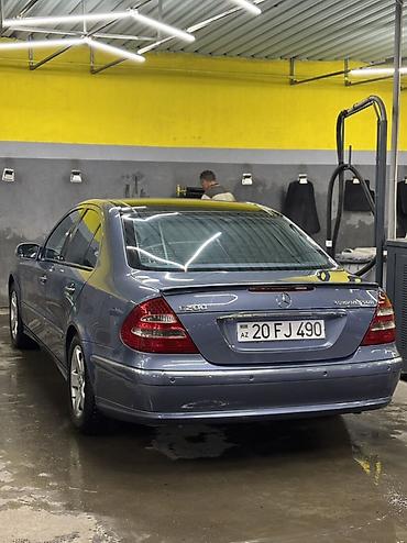 cls 63 amg: Mercedes-Benz E 200: 2 l | 2004 il Sedan — 2