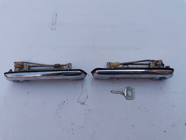 Auto delovi: Brave vrata sa klucem Lada 2121,21213,21214 Niva br.3. Polovno — 4