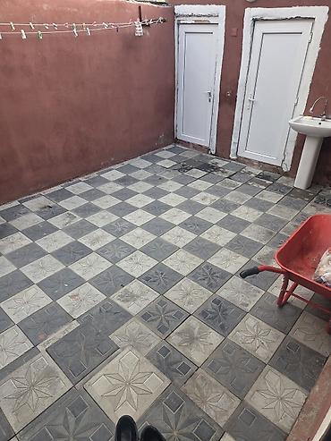 zigda heyet evleri: 2 otaqlı həyət evi - Plan: 2 otaq, mətbəx və sanitar qovşağı (həyətdə — 6