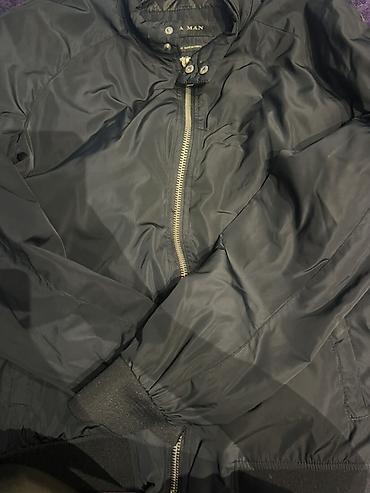 Kurtkalar: Zara Man kişi gödəkçəsi - Rəng: qara - Model: bomber tipli qısa — 2