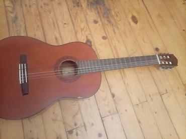 Klassik gitara – Miguel Almeria modeli - Korpus: parlaq laklı ağac