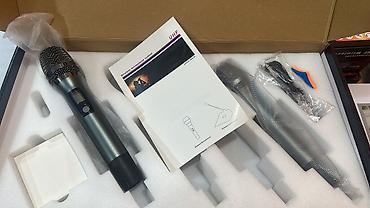radi̇o: UHF Wireless Vocal – simsiz mikrofon sistemi Məhsulun tərkibi: - 2 — 3
