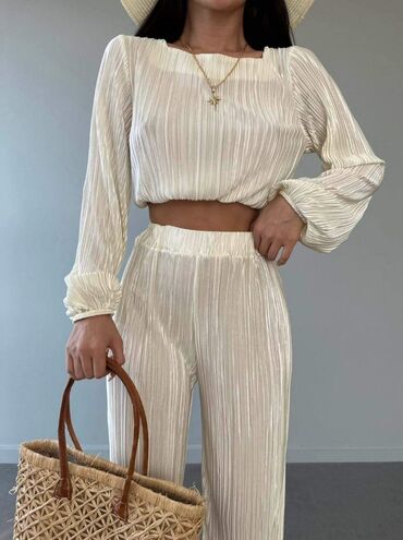 Kompleti: New Perfekt Set SS•MM•L Cena3500 Din — 4