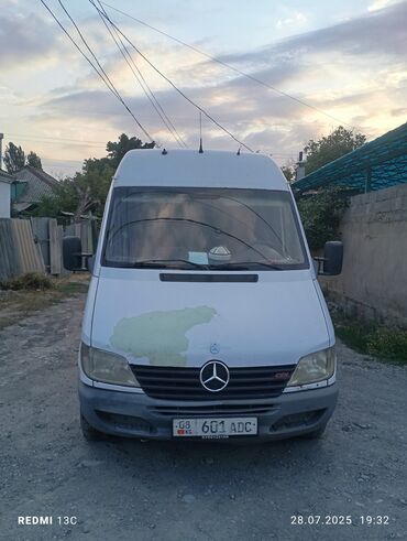 мобилный дом: Mercedes-Benz Sprinter – это надежный грузовой фургон, предназначенный