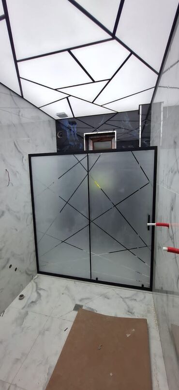 Duş kabinaları, arakəsmələr: Yeni Üstü açıq kabina, Künc üçün, Pulsuz çatdırılma — 18