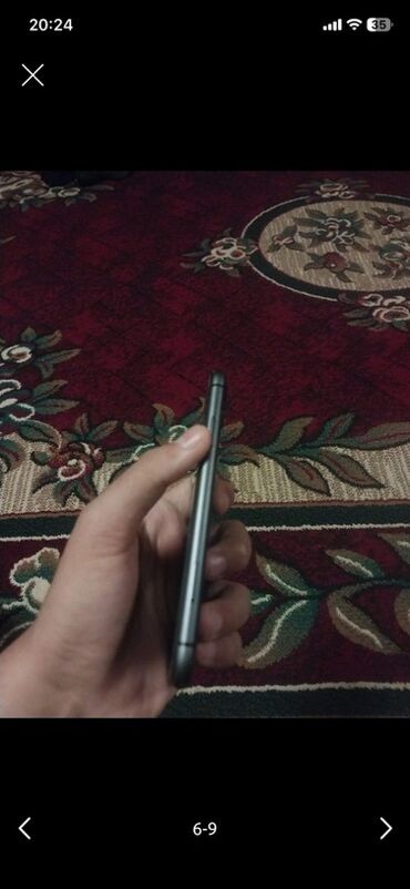 Apple iPhone: IPhone 11, 64 GB, Qara, Qırıq — 8