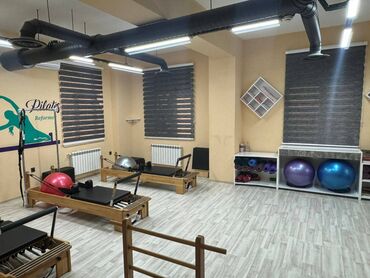 Digər kommersiya daşınmaz əmlakı: Neftçilər metrosunun yaxınlığında, ümumi sahəsi 174 kv/m olan, 4 — 2