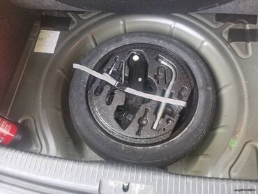 Volkswagen: Volkswagen Golf: 1.2 l. | 2010 έ. Χάτσμπακ — 10