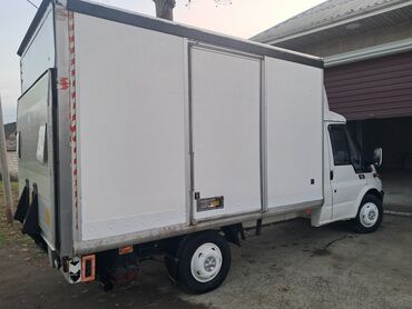 Yük maşınları: Yükdaşıma üçün qutu kuzovlu yüngül yük avtomobili. Xüsusiyyətlər: - — 3