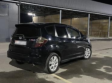 вито бампер: Honda Fit: 2017 г., Автомат, Бензин, Хэтчбэк — 2